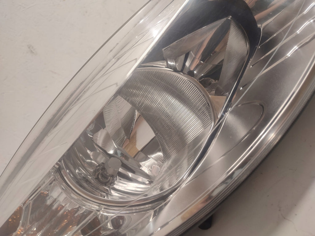 Frontscheinwerfer Renault Fluence 260100076 Rechts Scheinwerfer Headlight