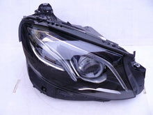 Laden Sie das Bild in den Galerie-Viewer, Frontscheinwerfer Mercedes-Benz W213 A2139067606 LED Rechts Headlight SCH3037743394za