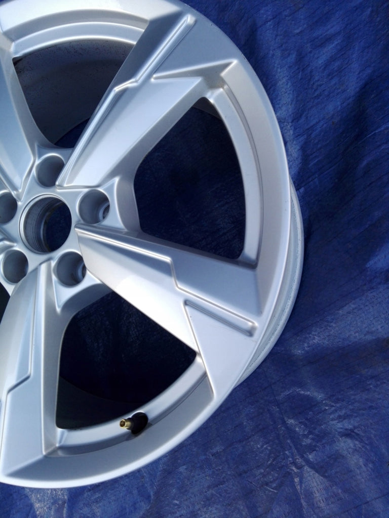 1x Alufelge 18 Zoll 8.0" 5x112 39ET Glanz Silber 4K0601025 Audi A6 C8 Rim Wheel FEL6058640917yw