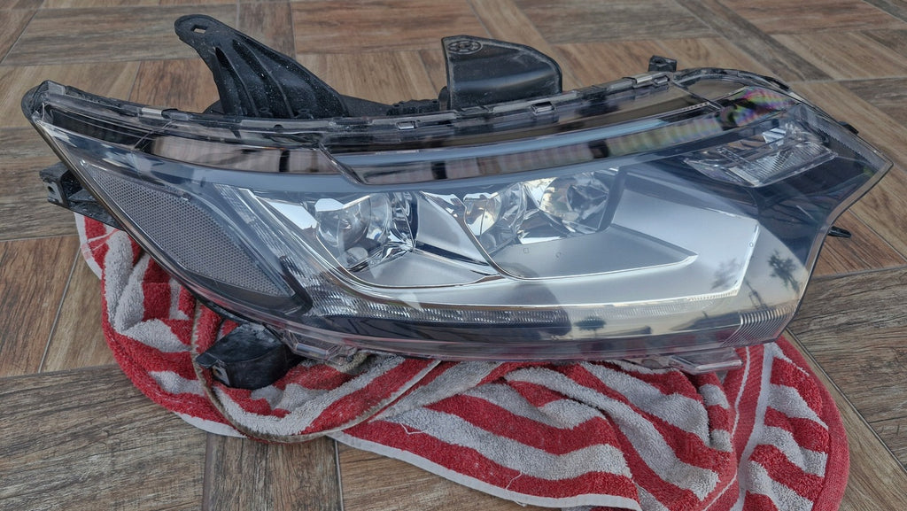 Frontscheinwerfer Mitsubishi Outlander III 8301C8-64 LED Rechts Headlight
