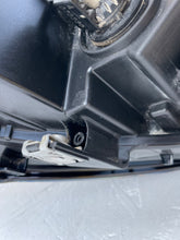 Load image into Gallery viewer, Frontscheinwerfer VW Golf VIII 5H1941005 LED Ein Stück (Rechts oder Links) SCH2591228474sl