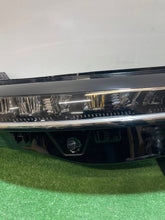 Laden Sie das Bild in den Galerie-Viewer, Frontscheinwerfer Renault Megane I E Tech 260102443R LED Rechts Headlight SCH3861500774ff