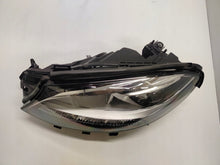 Laden Sie das Bild in den Galerie-Viewer, Frontscheinwerfer Mercedes-Benz Gle W166 A1668201559 LED Rechts oder Links