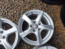 Laden Sie das Bild in den Galerie-Viewer, 4x Alufelge 16 Zoll 6.5" 5x112 46ET Glanz KBA49924 Skoda Octavia I Golf FEL4160365622hl