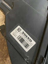 Laden Sie das Bild in den Galerie-Viewer, Frontscheinwerfer Volvo Xc90 II 31468664 Links Scheinwerfer Headlight