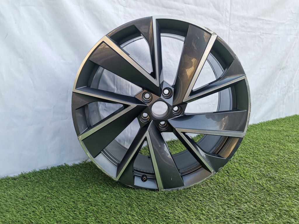 1x Alufelge 20 Zoll 9.0" 5x112 42ET 5LA601025AA 5LA601025T Mg Rim Wheel FEL2897090161my