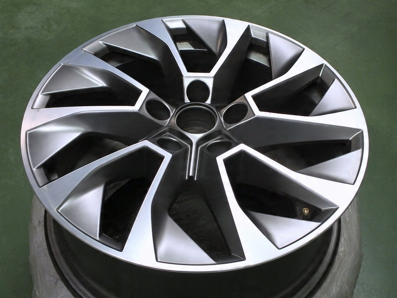 1x Alufelge 17 Zoll 7.0" 5x112 45ET Glanz Graphit 57A601025 Skoda Karoq