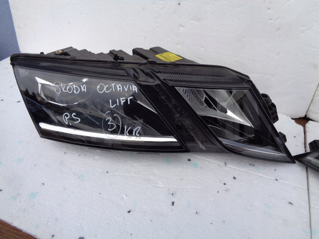 Frontscheinwerfer Skoda Octavia 5E1941016D LED Rechts Scheinwerfer Headlight SCH1645292996ga
