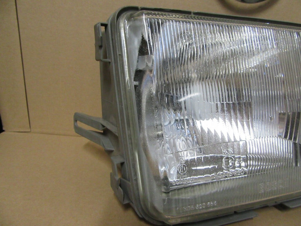 Frontscheinwerfer Mercedes-Benz 190 W201 2018200261 0301067322 Halogen Rechts