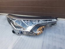 Laden Sie das Bild in den Galerie-Viewer, Frontscheinwerfer Toyota Chr 81110-F4031-00 LED FALSE Scheinwerfer Headlight SCH4153280225zs