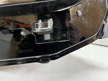 Laden Sie das Bild in den Galerie-Viewer, Frontscheinwerfer Mazda GRF5-51030 Ein Stück (Rechts oder Links) Headlight