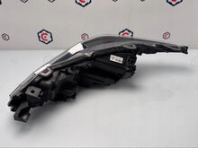 Laden Sie das Bild in den Galerie-Viewer, Frontscheinwerfer Toyota Corolla 81110-02T51 LED Rechts Scheinwerfer Headlight SCH7736413502il