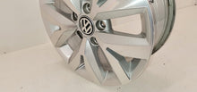 Load image into Gallery viewer, 1x Alufelge 16 Zoll 6.5&quot; 5x112 48ET 5TA601025M VW Touran Rim Wheel