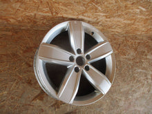 Laden Sie das Bild in den Galerie-Viewer, 1x Alufelge 17 Zoll 6.5" 5x112 41ET 3G0071497B VW Passat B8 Rim Wheel FEL5504738645bp