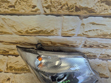 Laden Sie das Bild in den Galerie-Viewer, Frontscheinwerfer Mercedes-Benz Sprinter A9068203261 ADQ02HL41EJ01103022 Rechts SCH1098334086iu