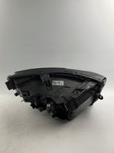 Laden Sie das Bild in den Galerie-Viewer, Frontscheinwerfer Dacia Duster 260603515R LED Links Scheinwerfer Headlight