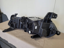 Laden Sie das Bild in den Galerie-Viewer, Frontscheinwerfer Renault Megane I E-Tech 260109843R Rechts Headlight SCH4068219122ox