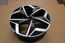 Laden Sie das Bild in den Galerie-Viewer, 1x Alufelge 19 Zoll 7.5" 5x112 50ET Glanz Schwarz 10A601025J VW I Rim Wheel FEL2189488789ki