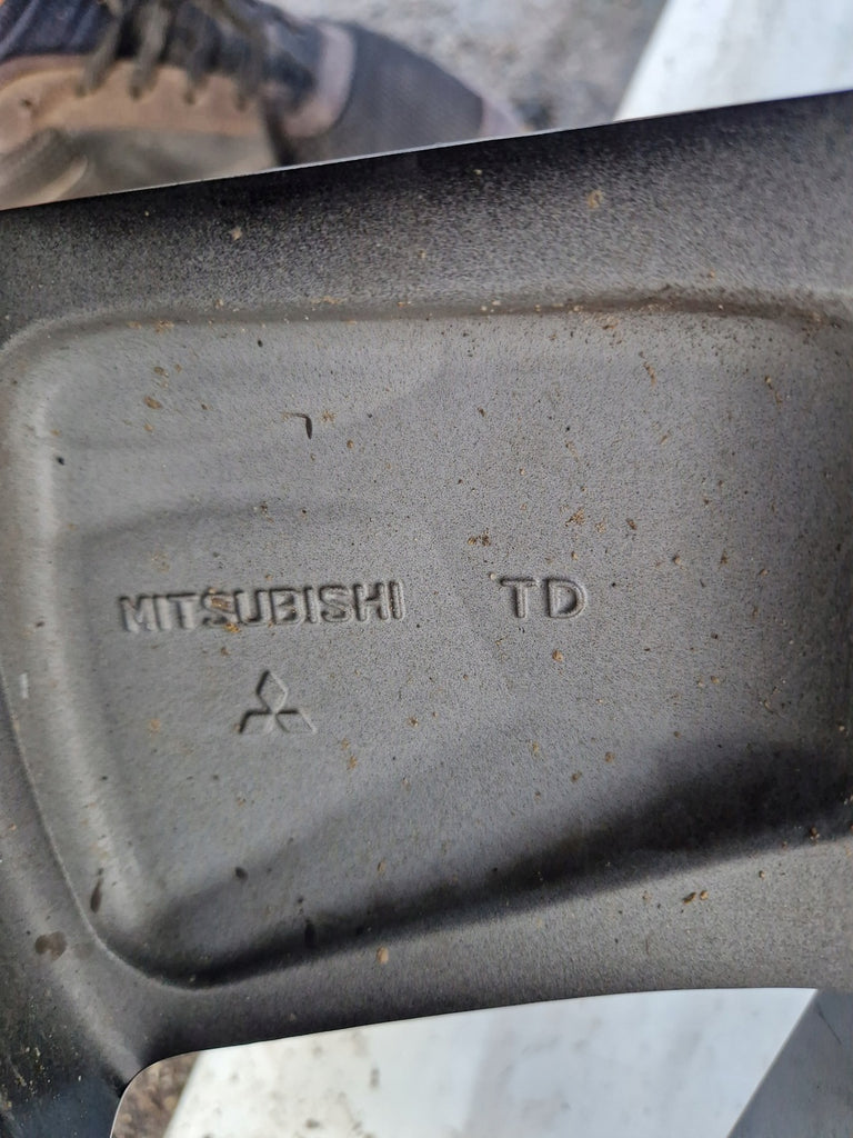 1x Alufelge 18 Zoll 7.0" 5x114.3 38ET Mitsubishi Outlander Rim Wheel