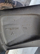 Laden Sie das Bild in den Galerie-Viewer, 1x Alufelge 18 Zoll 7.0" 5x114.3 38ET Mitsubishi Rim Wheel FEL2465221409en