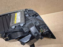 Laden Sie das Bild in den Galerie-Viewer, Frontscheinwerfer Ford Focus 4M5113W030EC Links Scheinwerfer Headlight SCH4918791412bm