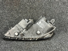 Load image into Gallery viewer, Frontscheinwerfer VW Passat B7 3AB941006 Rechts Scheinwerfer Headlight SCH9420427858ny