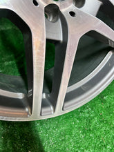 Laden Sie das Bild in den Galerie-Viewer, 1x Alufelge 19 Zoll 9.5" 5x112 59ET Glanz Grau A1974010202 Mercedes-Benz Sls Mg FEL6263641177ju