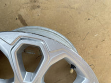Load image into Gallery viewer, 1x Alufelge 17 Zoll 7.0" 4x108 37 5ET GN15-F4B Ford Ecosport Rim Wheel FEL6335926503az