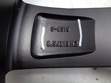 Laden Sie das Bild in den Galerie-Viewer, 1x Alufelge 19 Zoll 8.5&quot; 5x112 45ET KBA50008 Rim Wheel