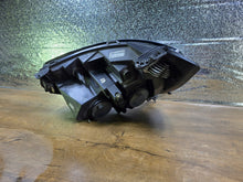 Laden Sie das Bild in den Galerie-Viewer, Frontscheinwerfer Renault Master I 260105567R Rechts Scheinwerfer Headlight SCH2352947278za