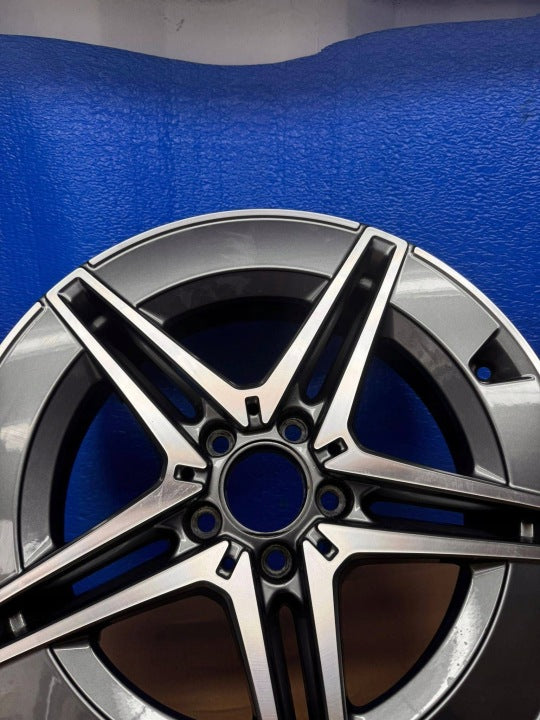 1x Alufelge 18 Zoll 7.5" 5x112 40ET A2064011700 Mercedes-Benz W206 Rim Wheel FEL9030097598sq