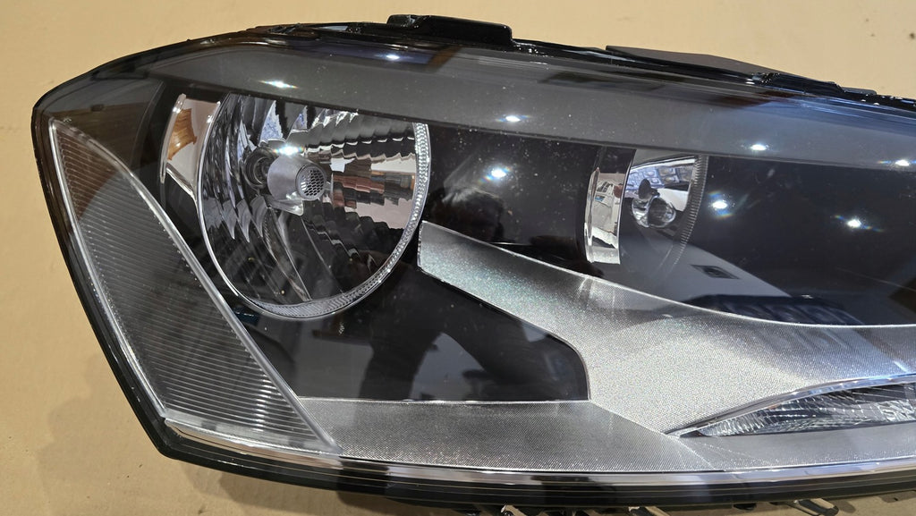 Frontscheinwerfer VW Passat B7 3AB941006 FALSE Scheinwerfer Headlight SCH2245279581gk