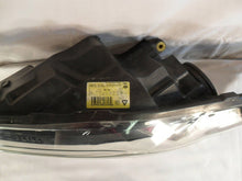Laden Sie das Bild in den Galerie-Viewer, Frontscheinwerfer Ford Fiesta 8A61-13W030 Links Scheinwerfer Headlight SCH4790497847jp