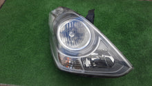 Laden Sie das Bild in den Galerie-Viewer, Frontscheinwerfer Hyundai H1 92102-4H020 Rechts Scheinwerfer Headlight