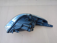 Laden Sie das Bild in den Galerie-Viewer, Frontscheinwerfer Hyundai I20 92101-1J0XX Links Scheinwerfer Headlight