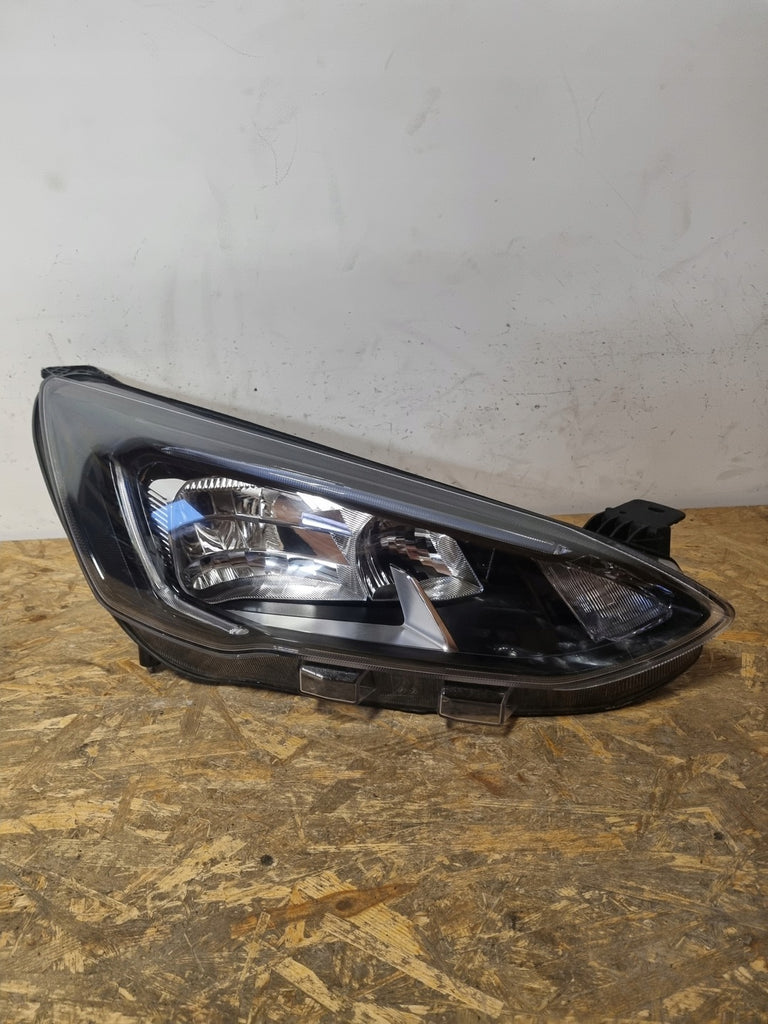 Frontscheinwerfer Ford Focus MX7B-13E014-CC LED Rechts Scheinwerfer Headlight