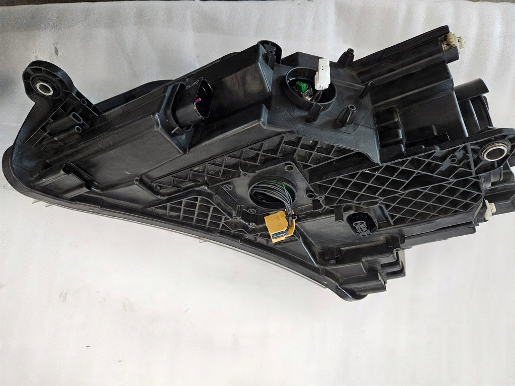 Frontscheinwerfer Skoda Superb III 3V1941016B Xenon Rechts Headlight