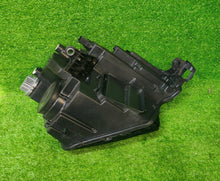 Laden Sie das Bild in den Galerie-Viewer, Frontscheinwerfer Skoda Karoq 57B941009 Links Scheinwerfer Headlight SCH7236284037xl
