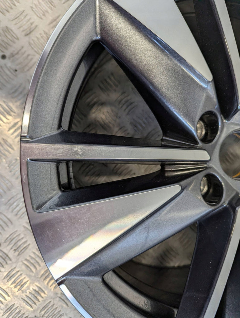 1x Alufelge 17 Zoll 7.0" 5x112 45ET 57A601025AA Skoda Karoq Rim Wheel FEL8111053740yz