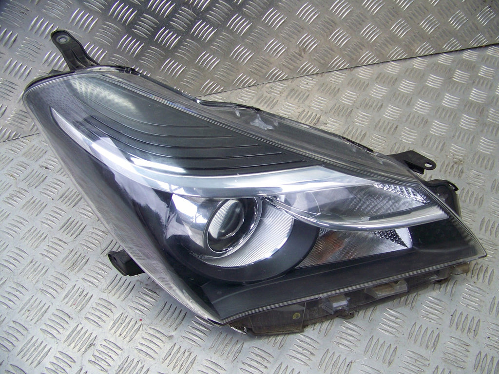 Frontscheinwerfer Toyota Yaris Rechts Scheinwerfer Headlight SCH8739824126kn