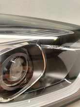 Laden Sie das Bild in den Galerie-Viewer, Frontscheinwerfer Honda Jazz V LED Rechts Scheinwerfer Headlight