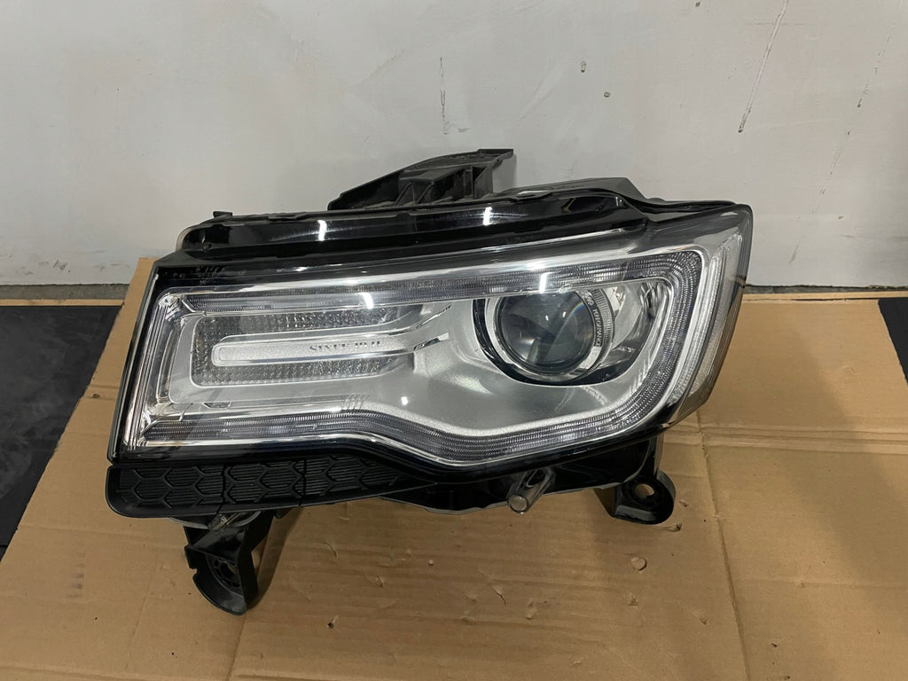 Frontscheinwerfer Jeep Grand Cherokee Wk2 68144709AF LED Links Headlight SCH8353308203cg