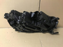 Laden Sie das Bild in den Galerie-Viewer, Frontscheinwerfer Skoda Octavia IV 5E4941015A Ein Stück (Rechts oder Links) SCH2177233483aw