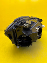Laden Sie das Bild in den Galerie-Viewer, Frontscheinwerfer Mercedes-Benz W176 A1768201161 Xenon Links Headlight SCH2769356667yw