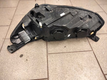 Laden Sie das Bild in den Galerie-Viewer, Frontscheinwerfer Ford Focus MX7B-13E014-CC LED Ein Stück (Rechts oder Links) SCH3143674562zz