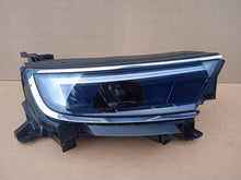 Laden Sie das Bild in den Galerie-Viewer, Frontscheinwerfer Opel Mokka 9834007980 Rechts Scheinwerfer Headlight