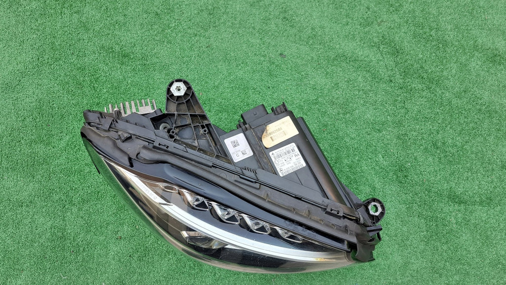 Frontscheinwerfer Mercedes-Benz W205 A2059062604 LED Rechts Headlight SCH2082807901kc