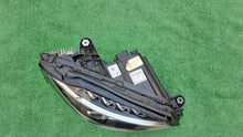 Laden Sie das Bild in den Galerie-Viewer, Frontscheinwerfer Mercedes-Benz W205 A2059062604 LED Rechts Headlight SCH2082807901kc