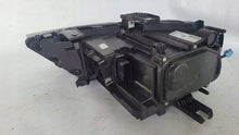 Laden Sie das Bild in den Galerie-Viewer, Frontscheinwerfer Audi Q3 8U0941774 Rechts Scheinwerfer Headlight