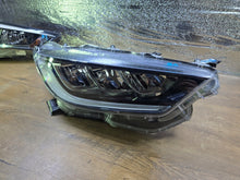 Laden Sie das Bild in den Galerie-Viewer, Frontscheinwerfer Toyota IV Yaris K0-8EU Rechts Scheinwerfer Headlight SCH7086128619jz